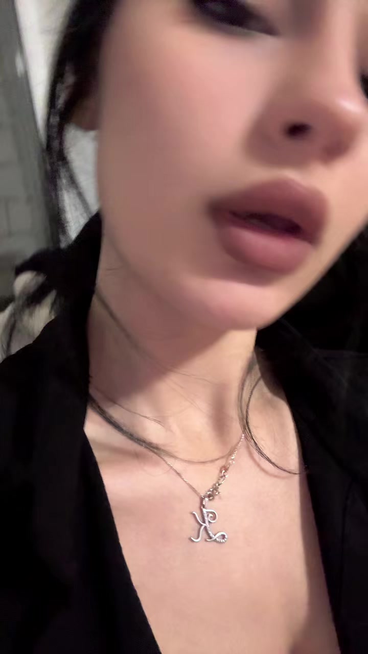 @темный романтик🕸️