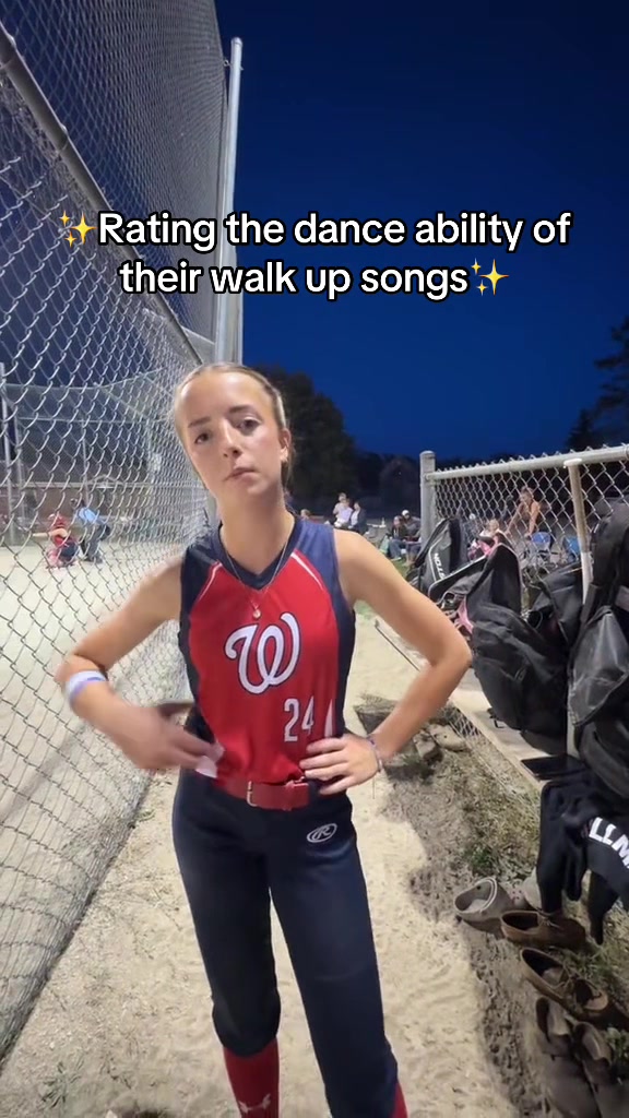 @prosoftballplayers