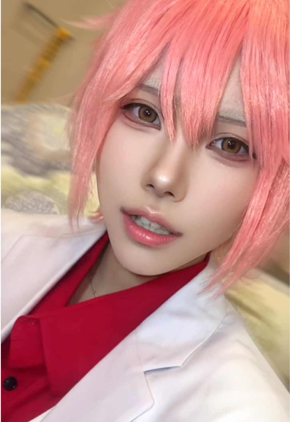 @にぃな