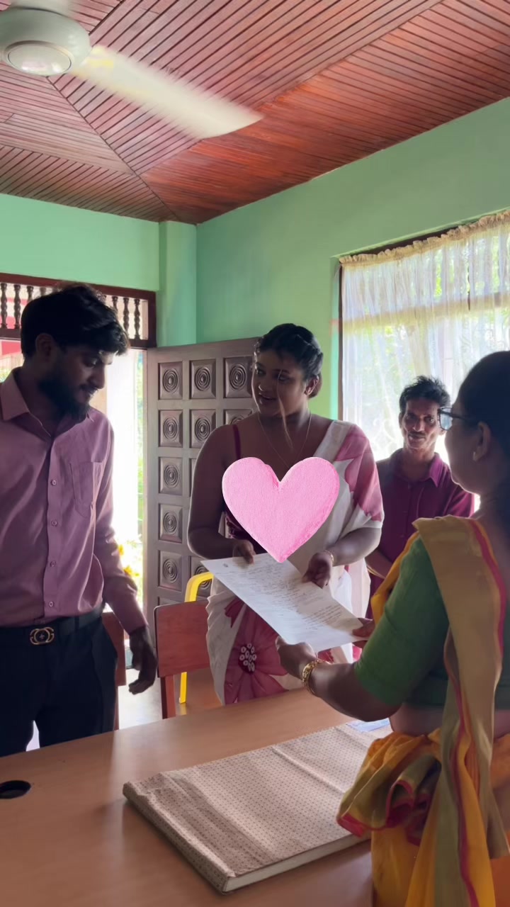 @අනූ • මෙලා