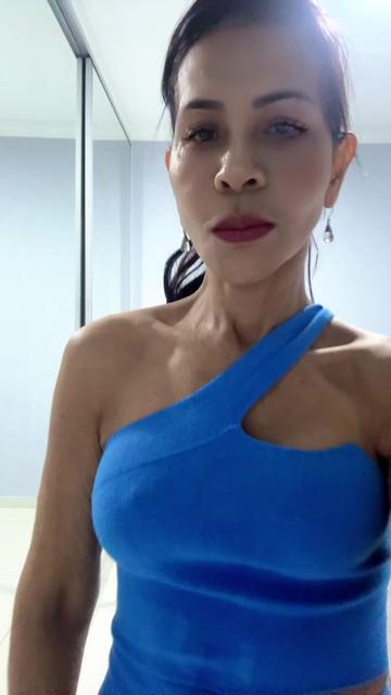 @Adriana Lima