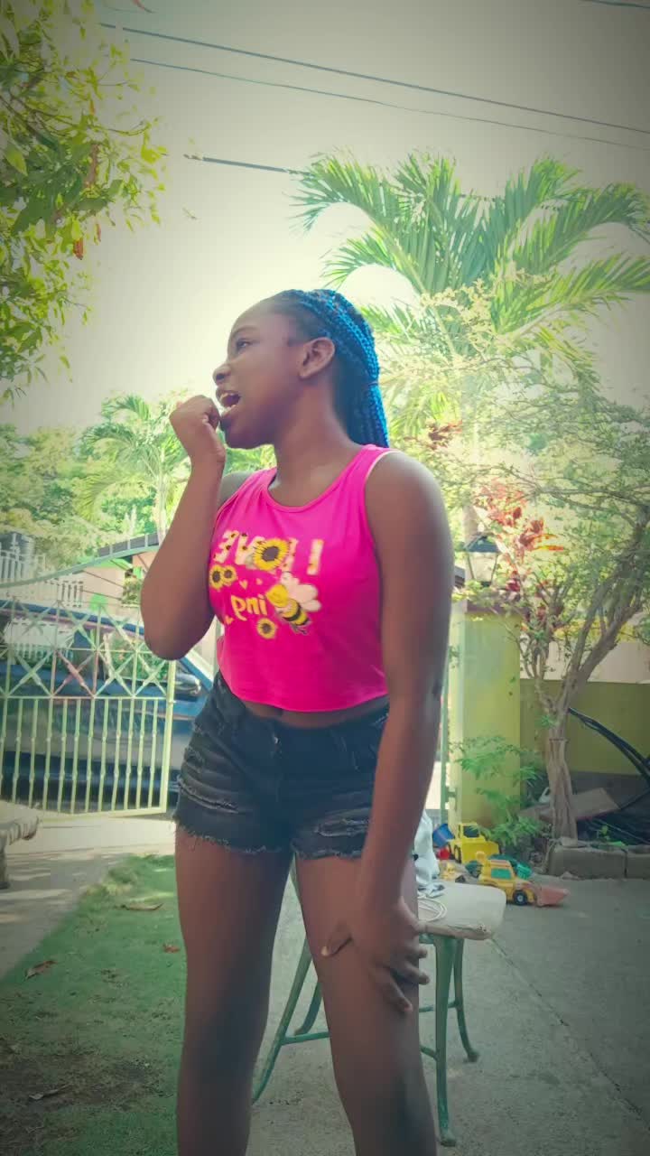 @thatgirl🥰