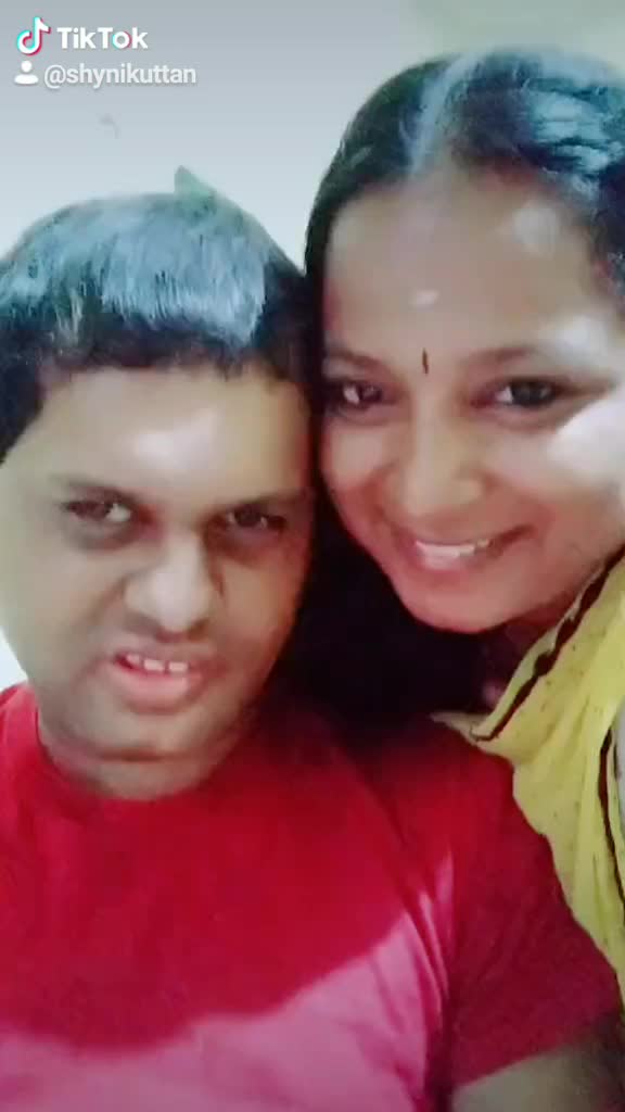 @&hearts;&hearts;😘അനിയൻ ഇഷ്ടം😘&hearts;&hearts;