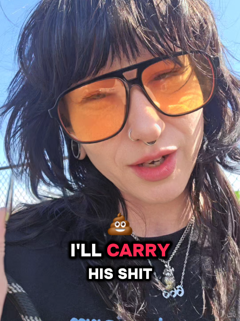 @MeaganAmelia 🖤