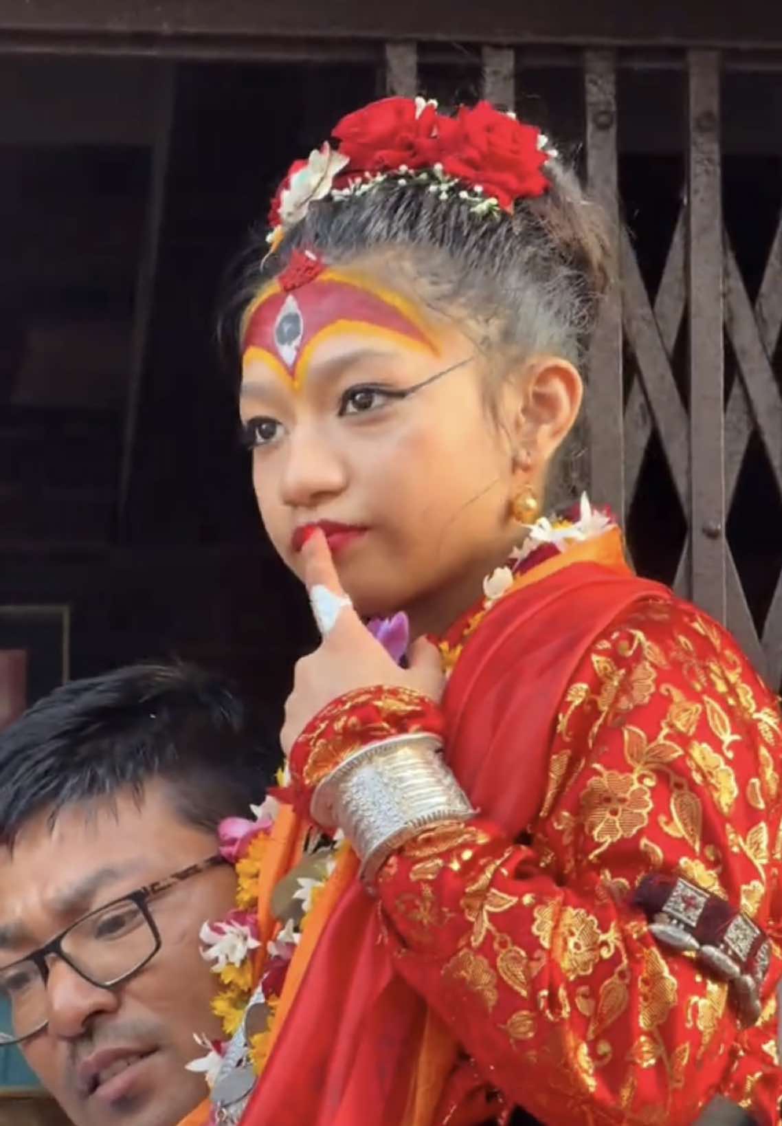 @झी नेवा पी