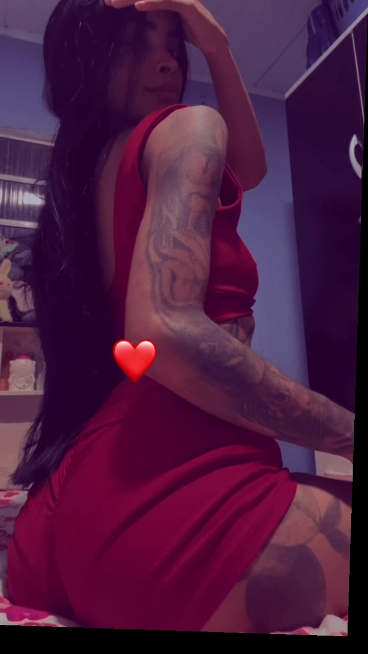 @Vit&oacute;ria 🖤