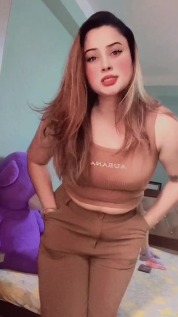 @Anu🦋
