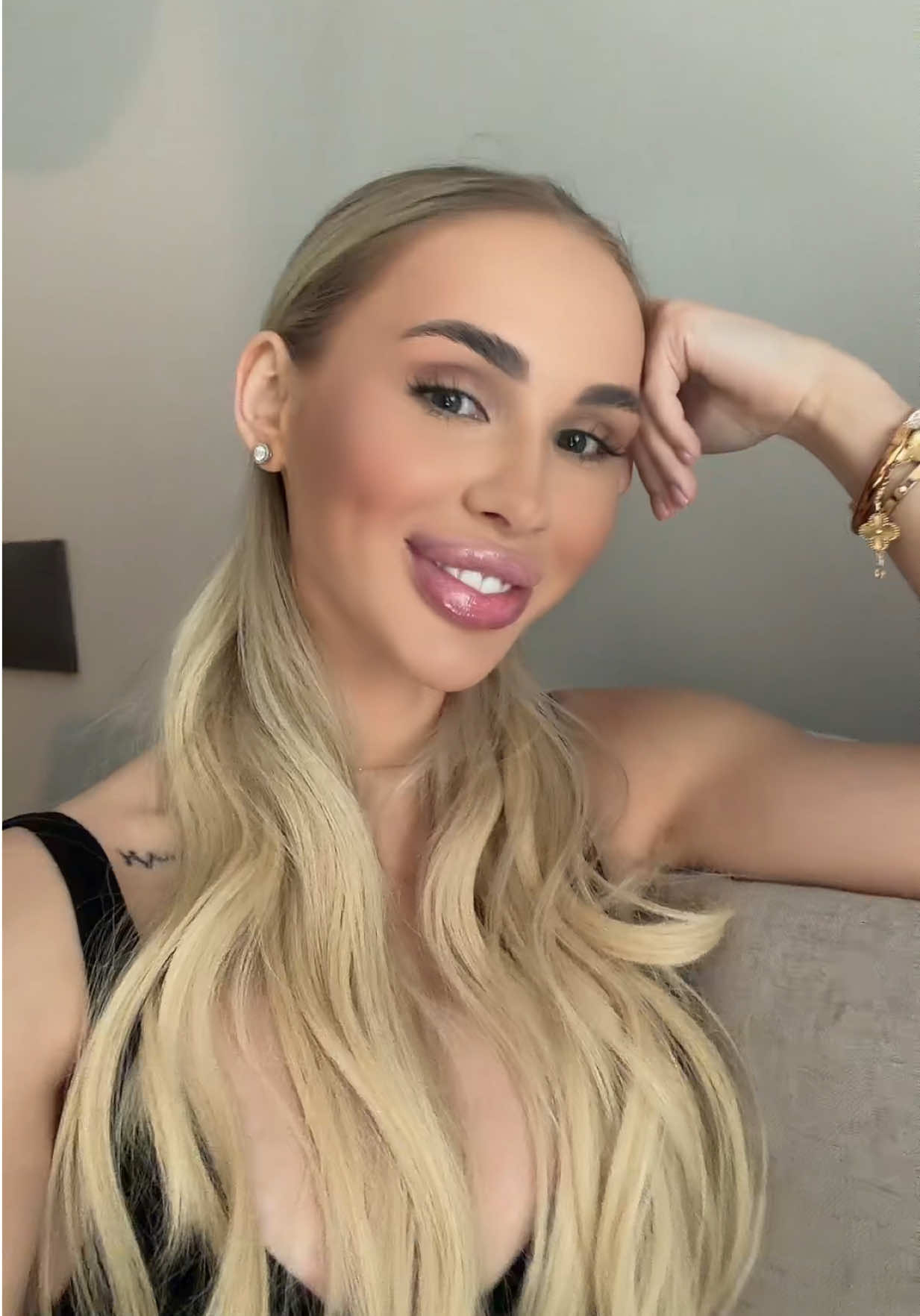 @elisa.cherks