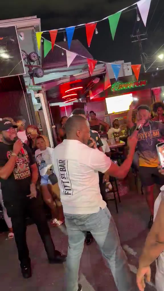 @Fitt St Bar