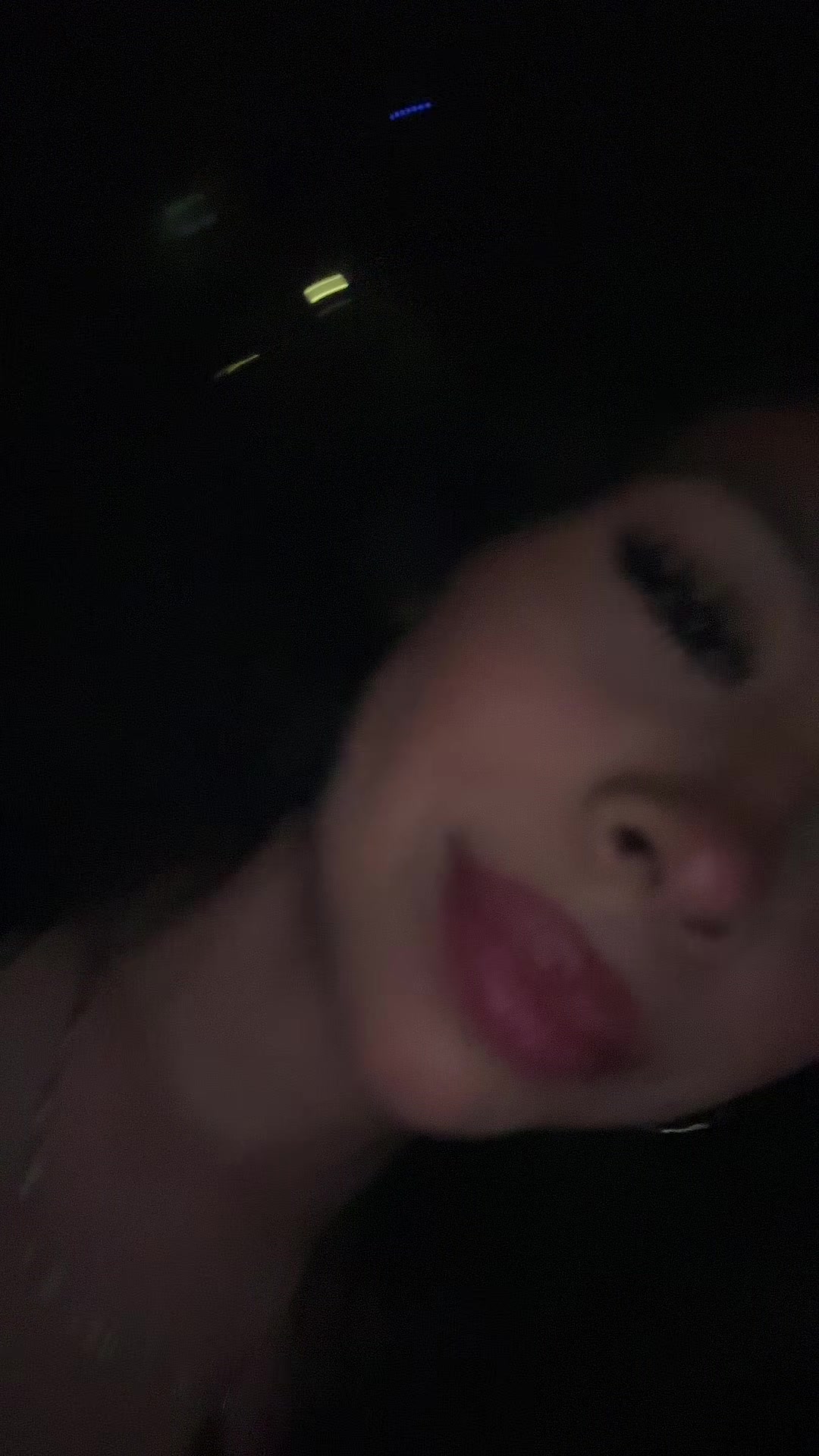 @🖤