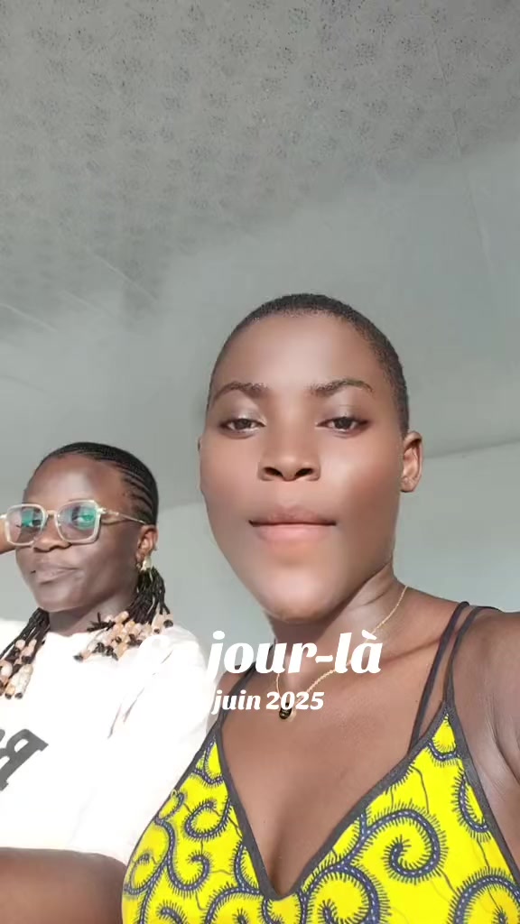 @CHEZ MISS HELENA 🛍💋🇨🇮