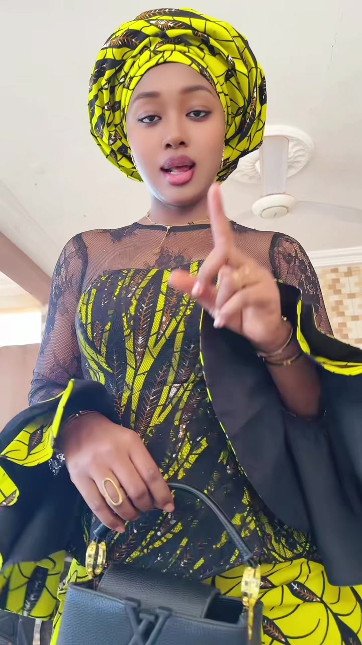 @Farida Zallé