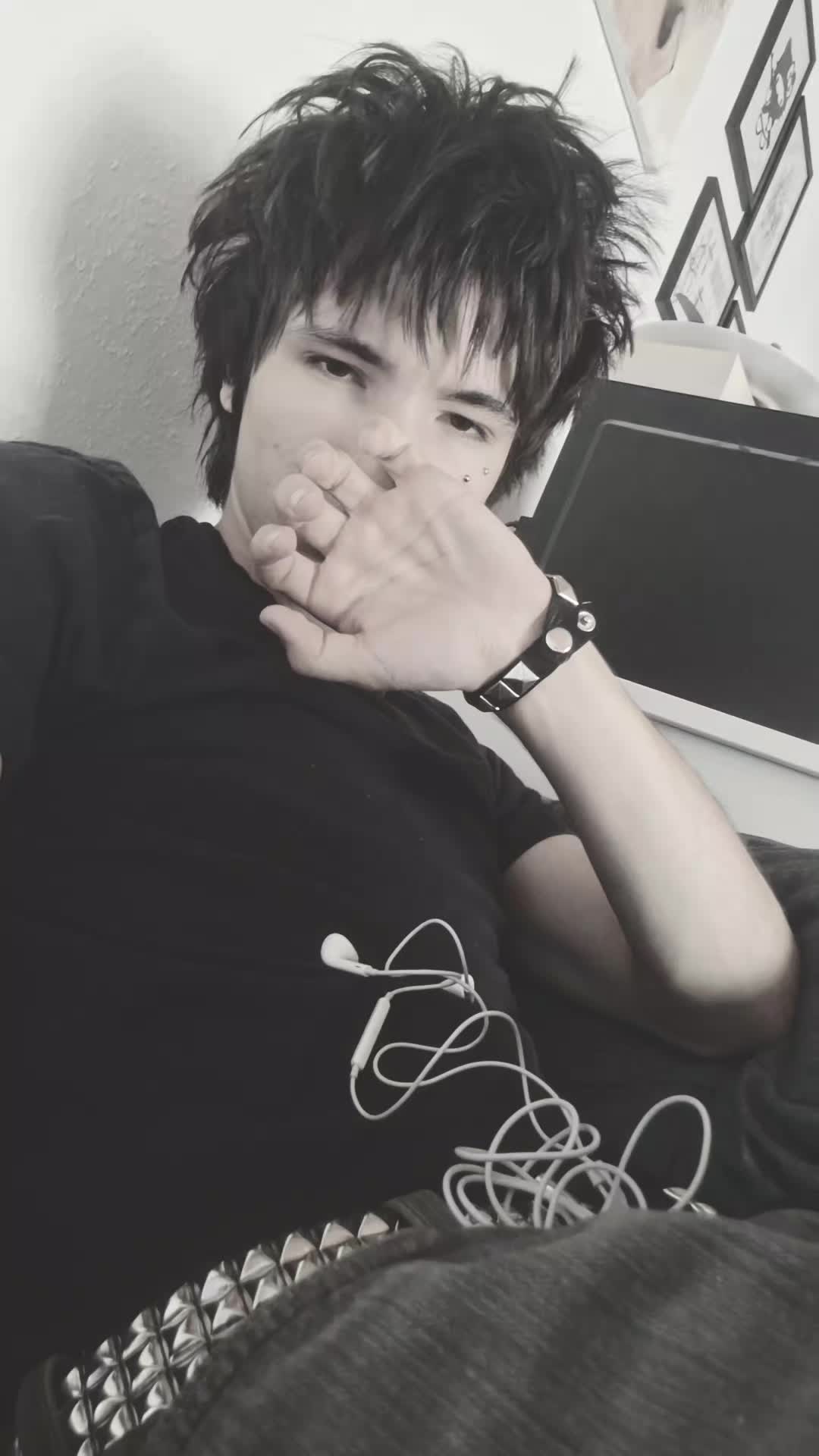 @Mika