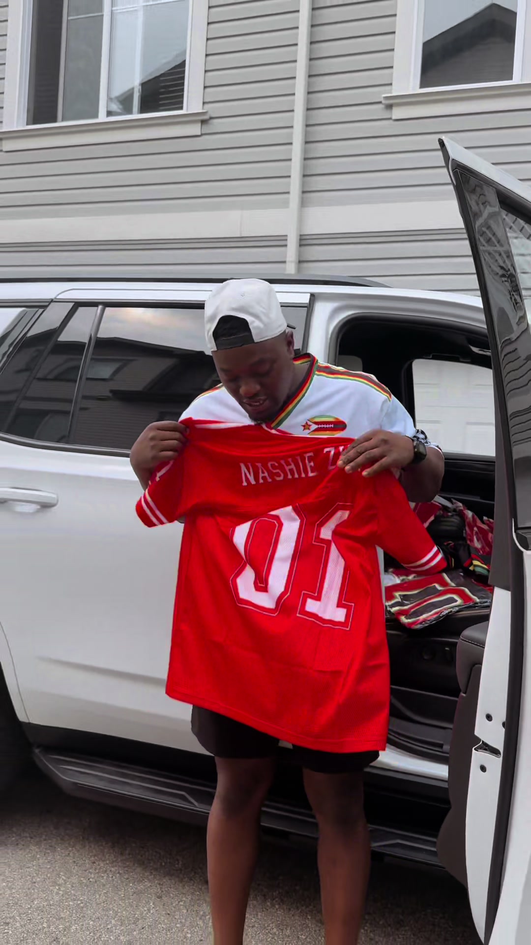 @Nashie Zim 🇿🇼🇨🇦
