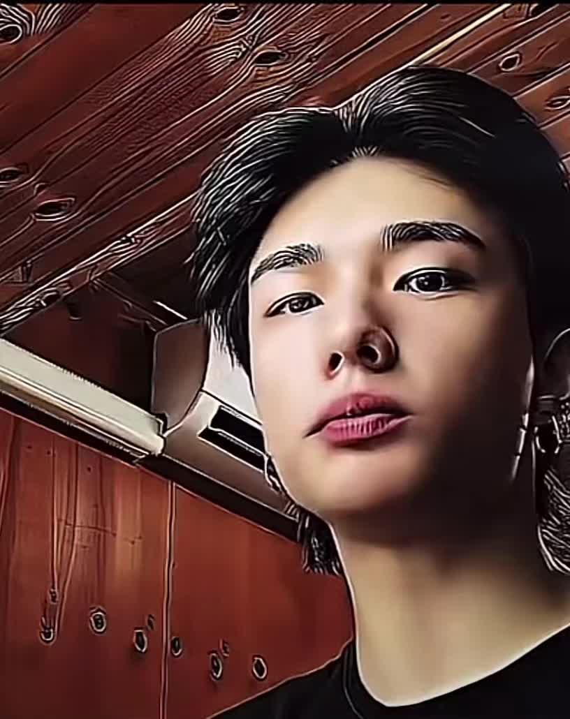 @Hyunlix4ever