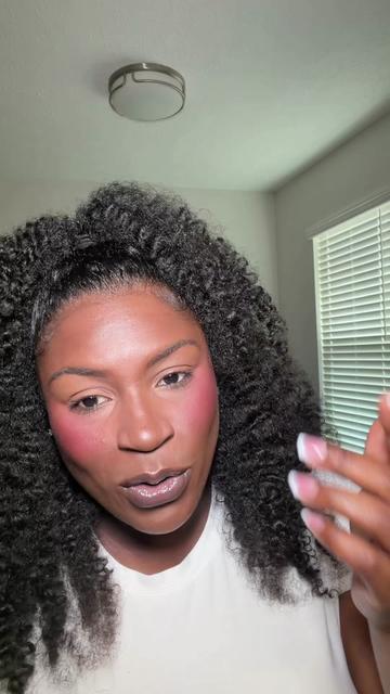 @Ebony✨Natural Hair & Fashion
