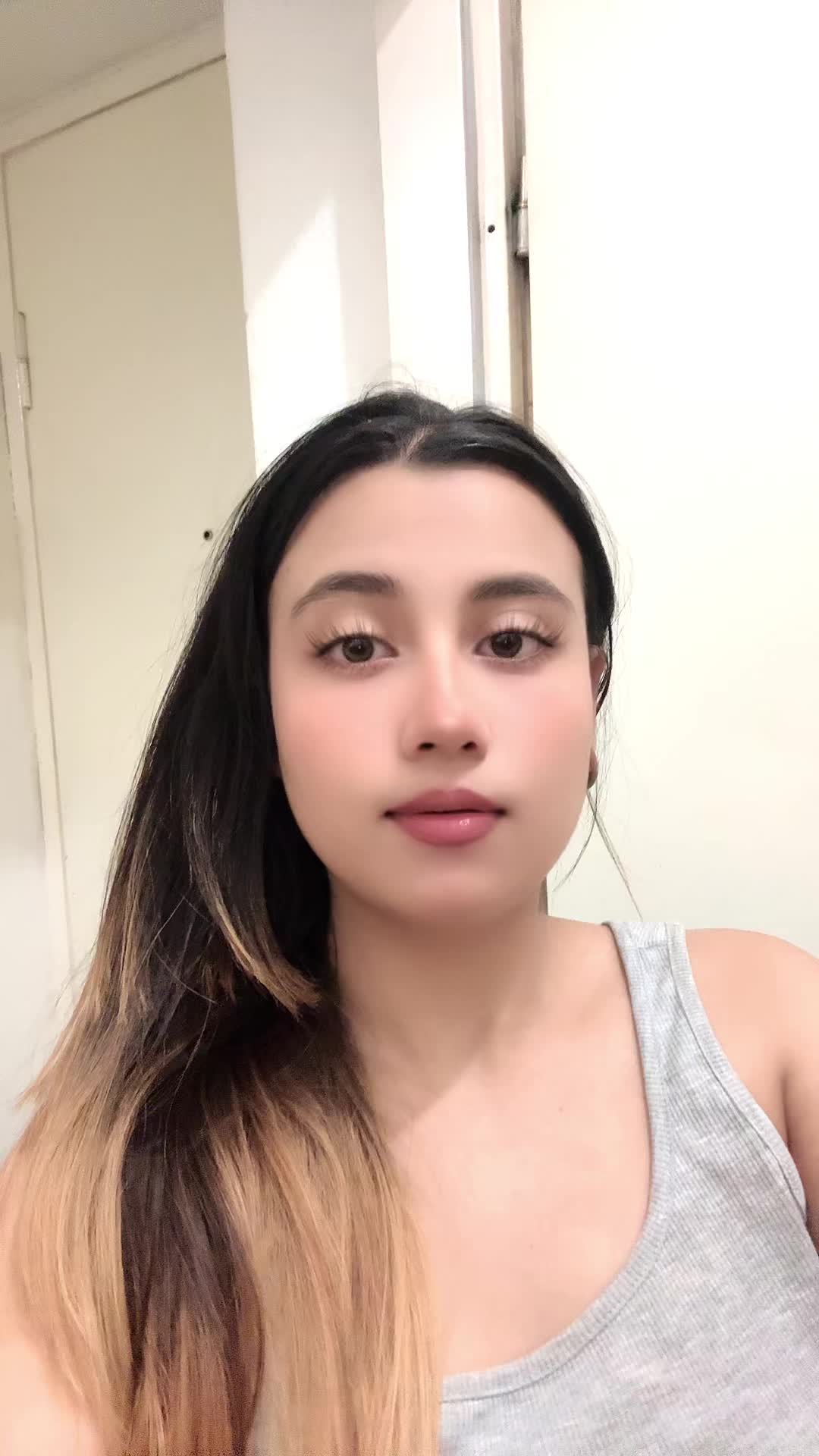 @Disha💋