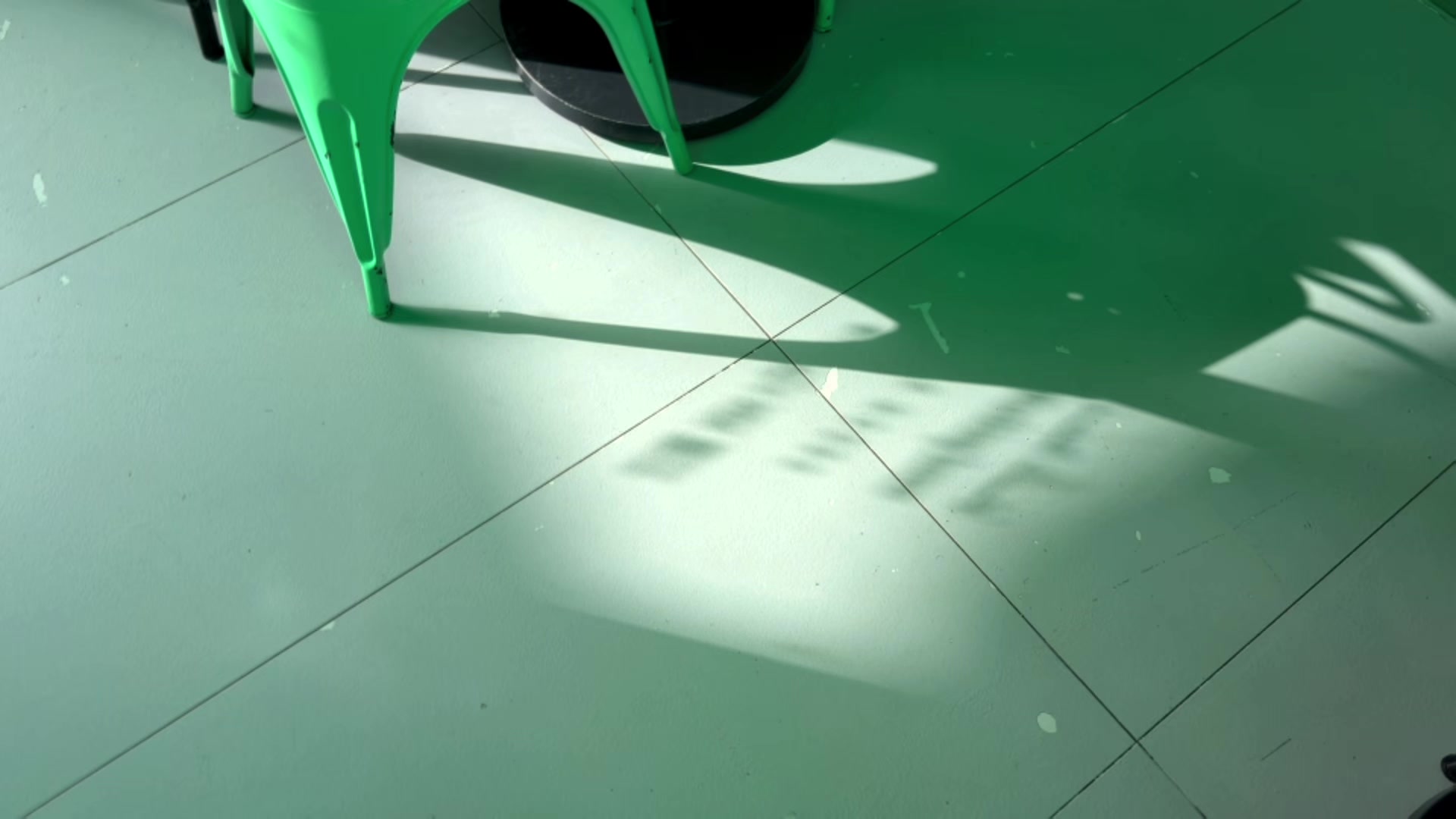 @لطيفـه