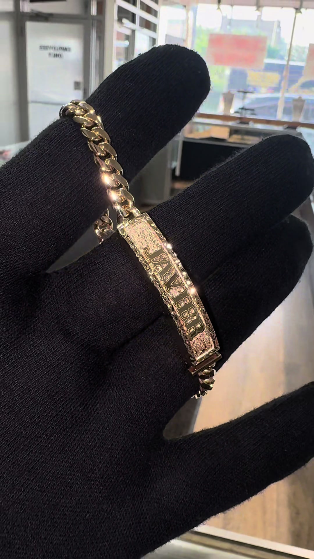@Tito&rsquo;s Jewelry