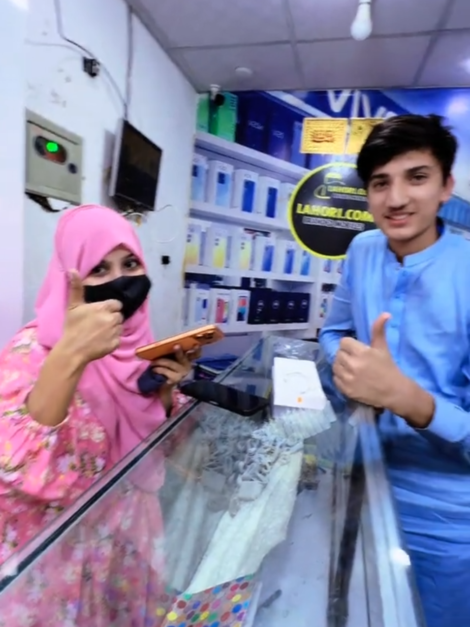 @𝗥𝗮𝘇𝗶𝗸𝗺𝗼𝗯𝗶𝗹𝗲𝘇𝗼𝗼𝗻