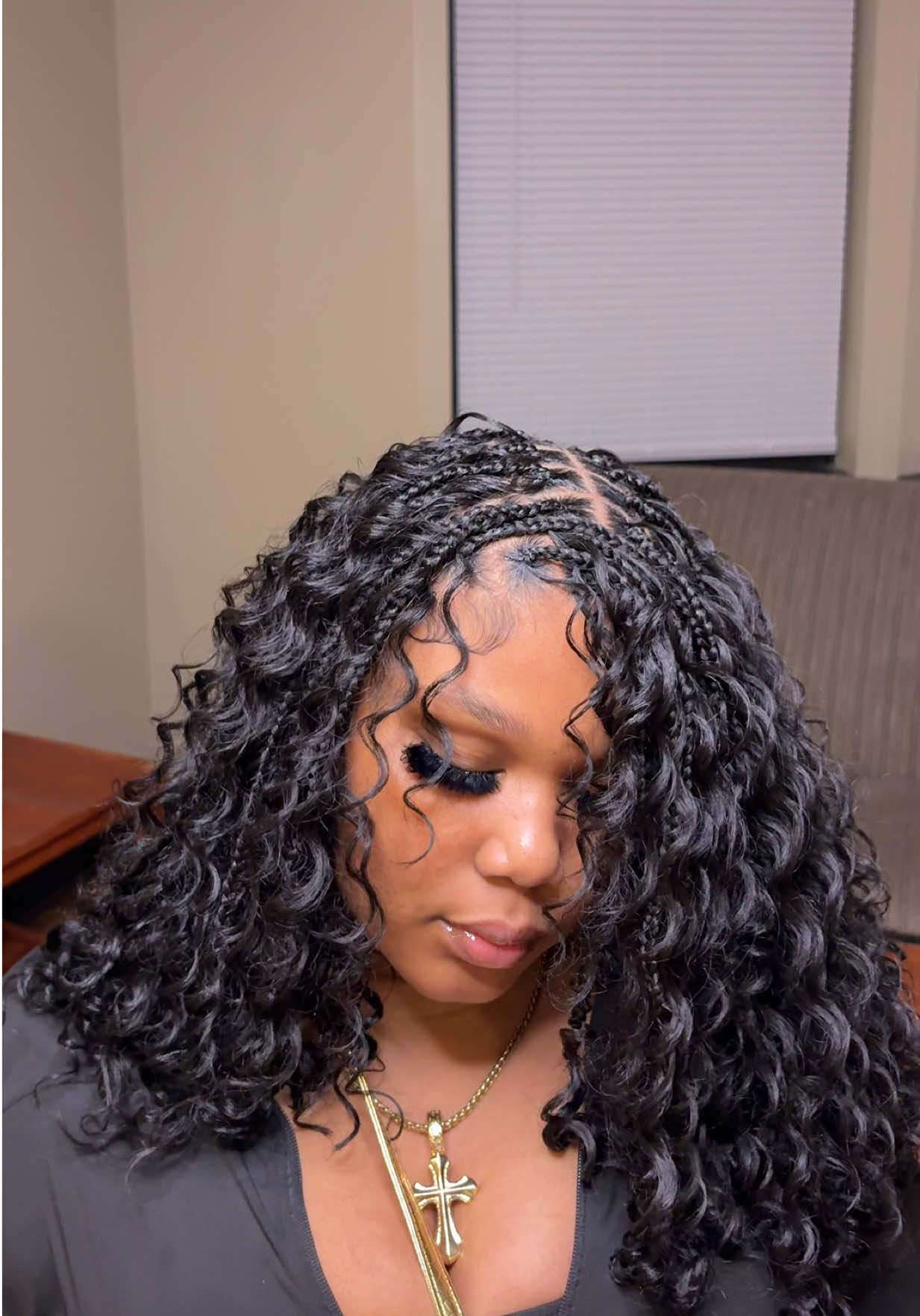 @Servicedbyjojo
