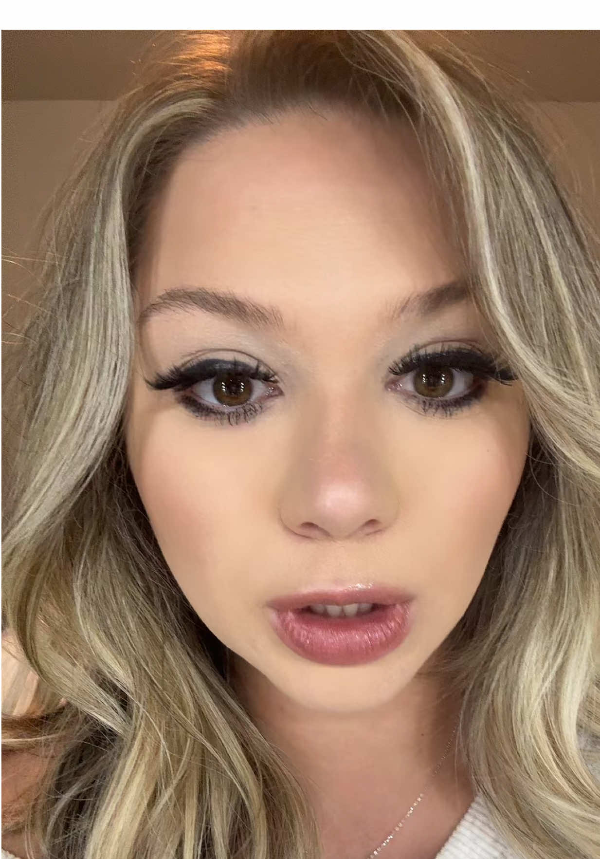 @Olivia Lorge🧁🩷🧚🏼♀️🪷💫🍸