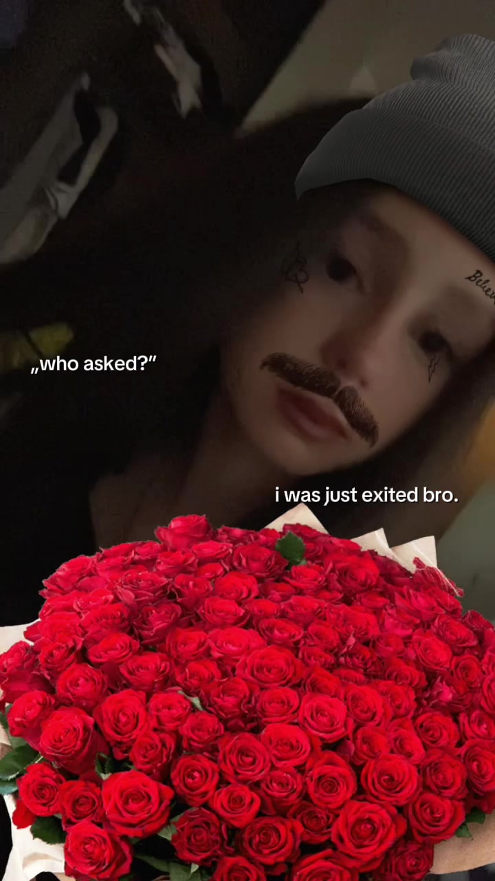 @𝒩