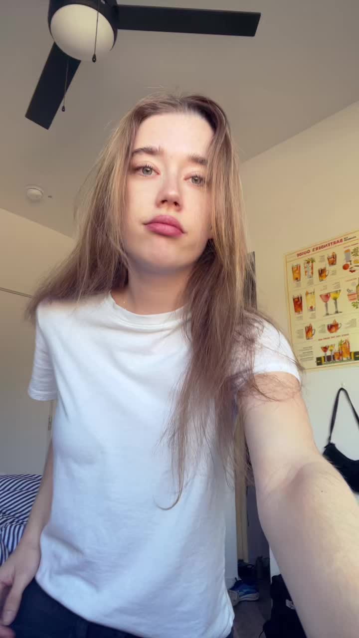 @🍍