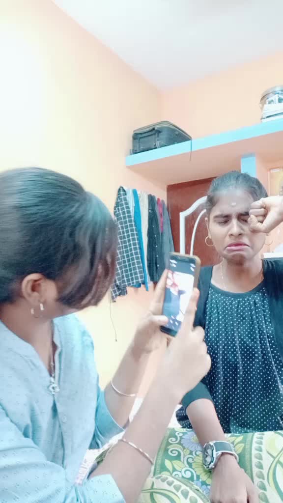 @Keerthana Kumar 😎