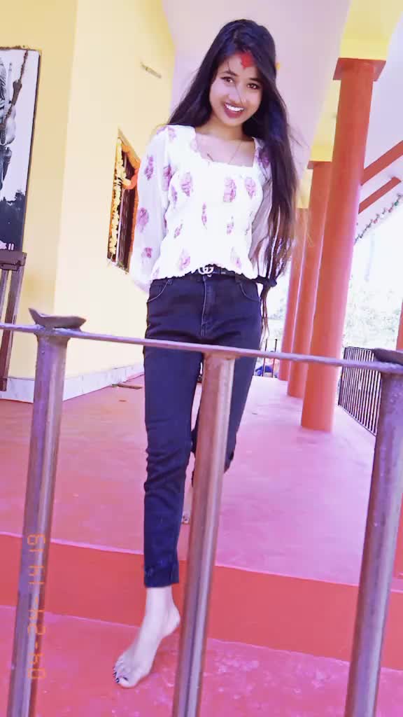 @Aachal Thakur👰🔥😎💐