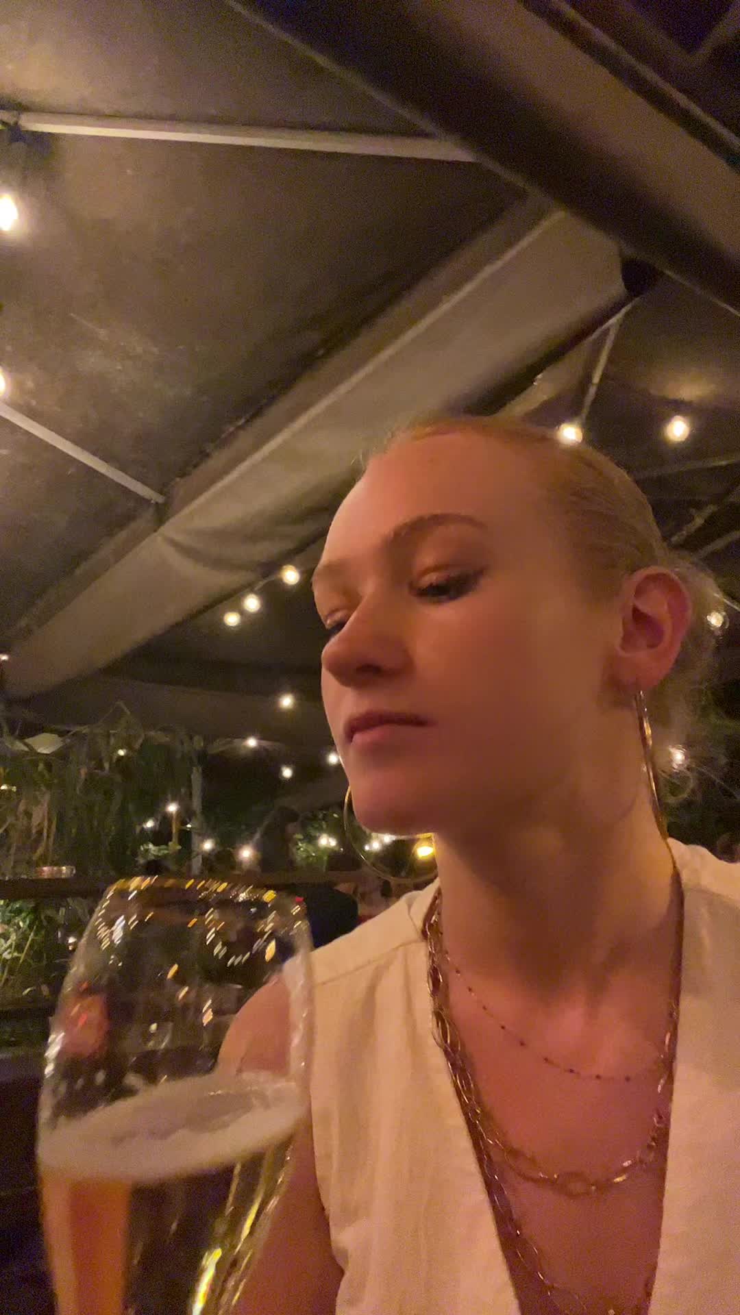 @Mae van Aarsen