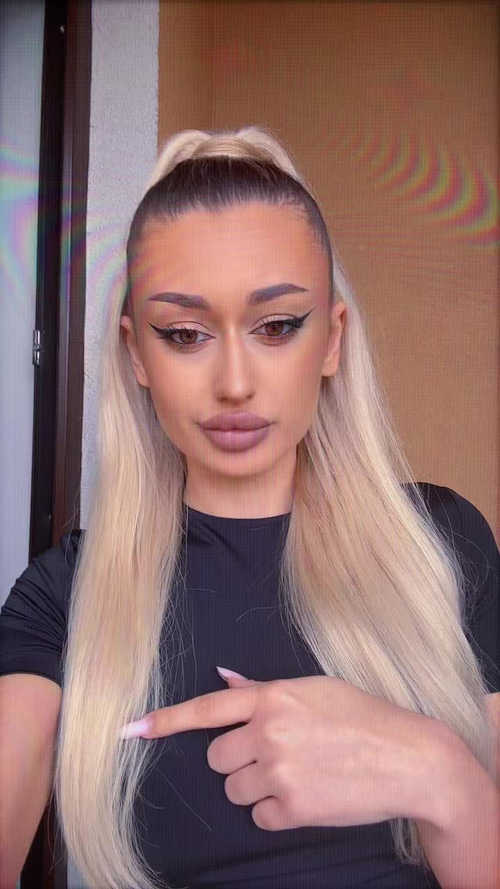 @Andrreea