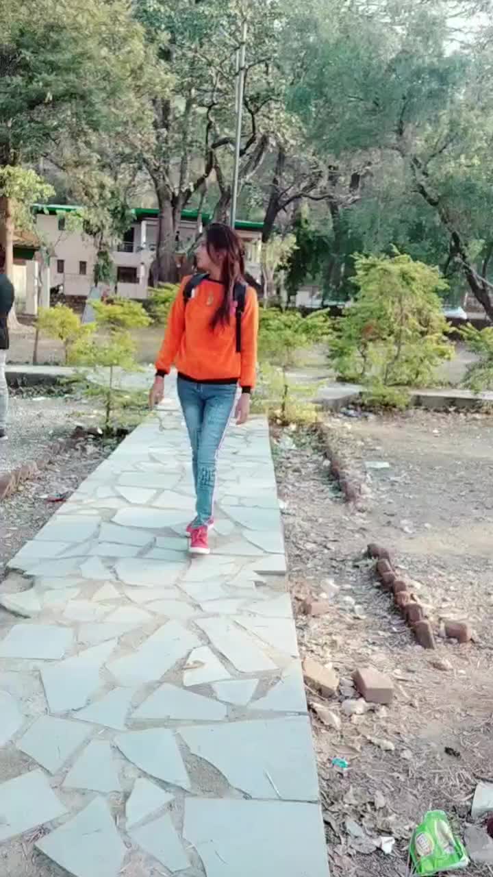 @anshikadwivedi