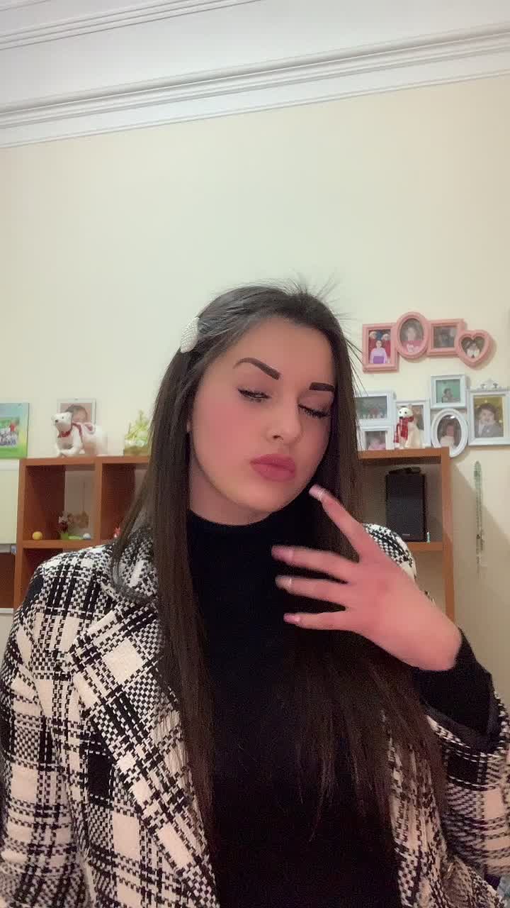 @𝓢𝓱𝓪𝓻𝓸𝓷👸🏻