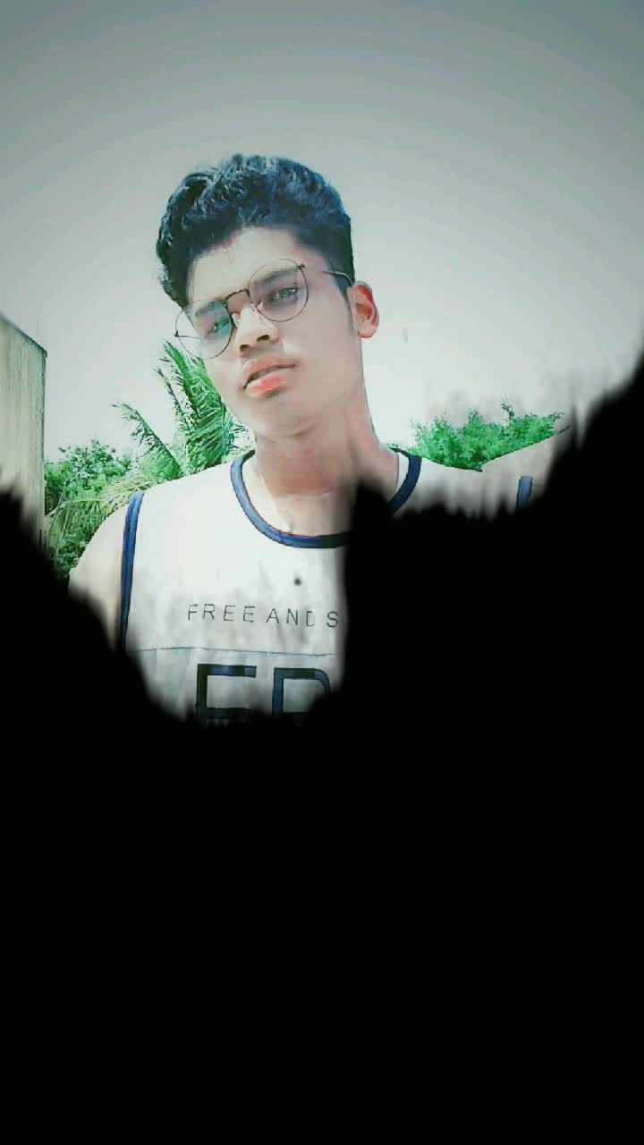@outstanding boy om💔