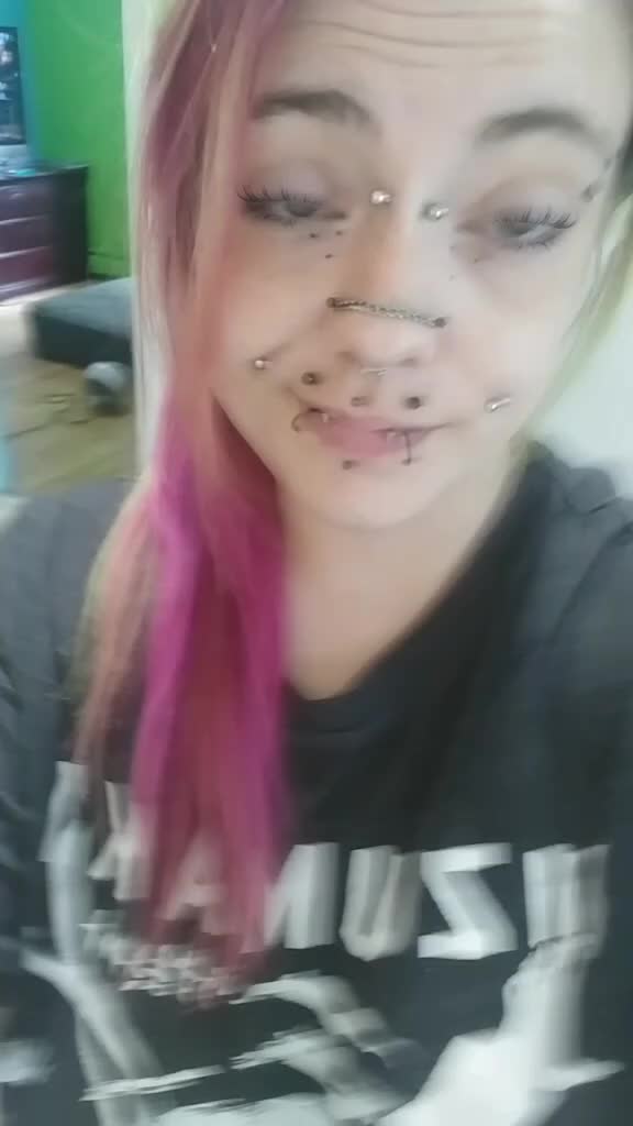 @ZombieGirl✨