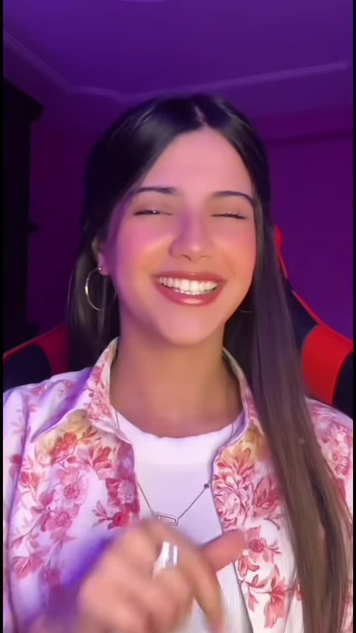 @Angela 🦋