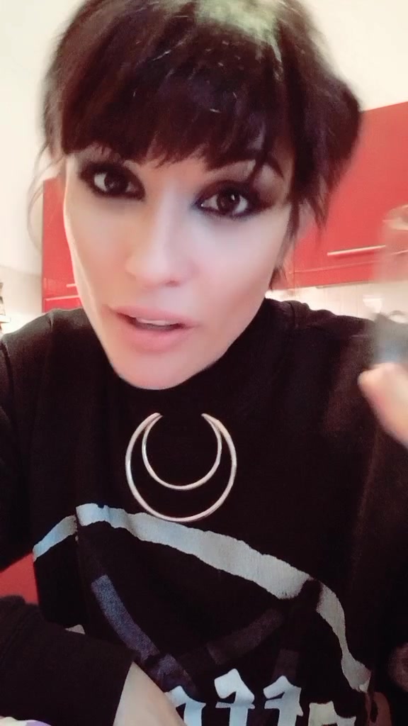 @DanielaTheSaint