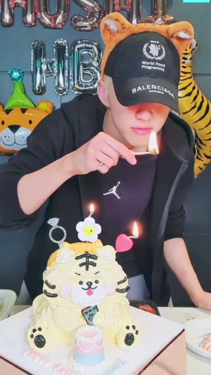 @Hochi my Tiger🐯