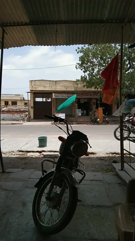 @bindas . dhaker