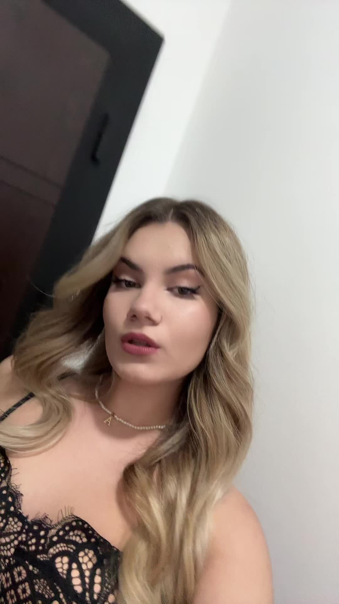 @Aviii