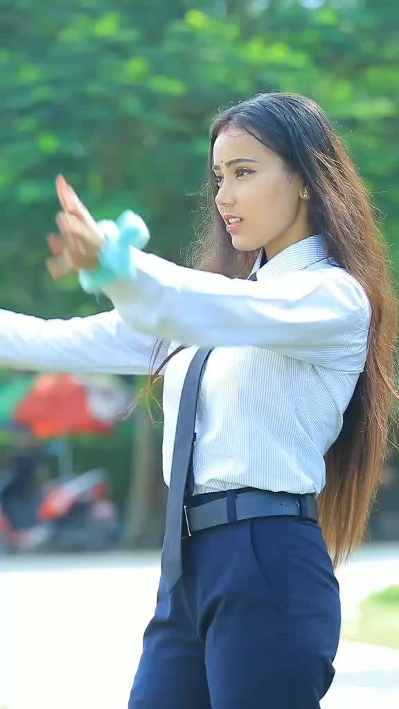 @smritii💫🌼