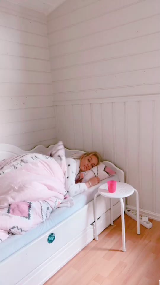 @Christine R&oslash;mma