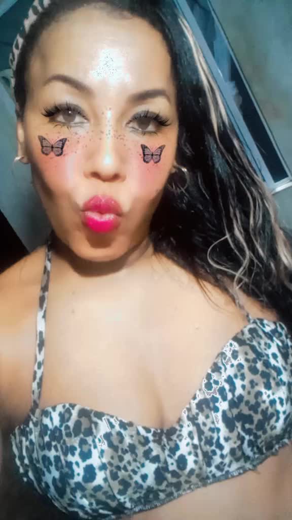 @Adriana