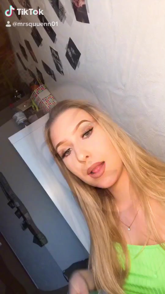 @queenofqueens🤩