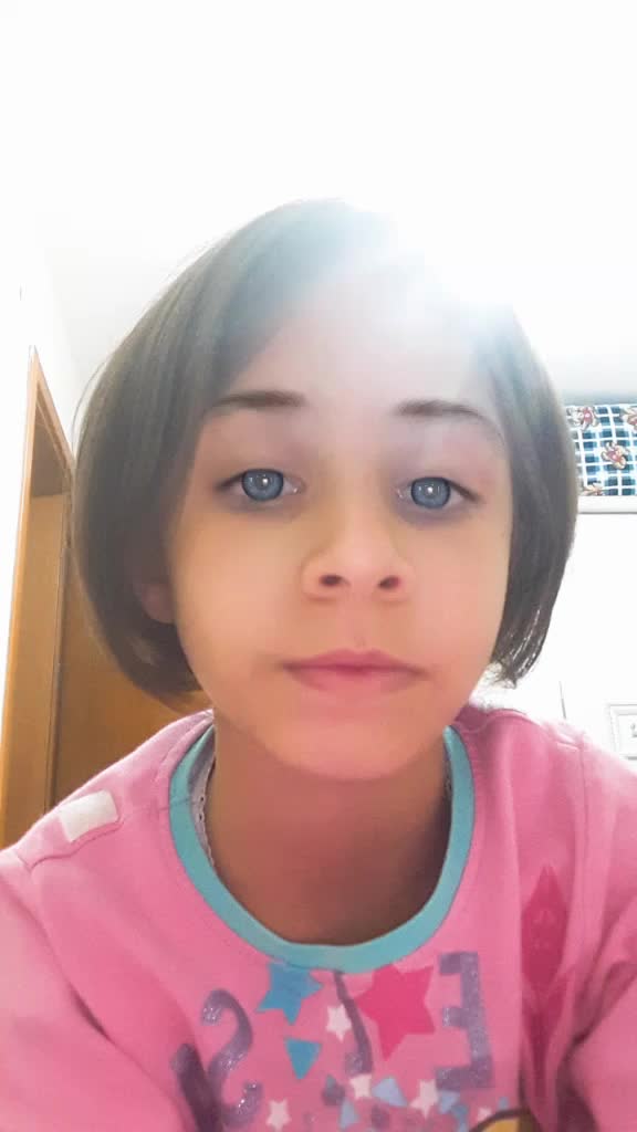 @ela_esra