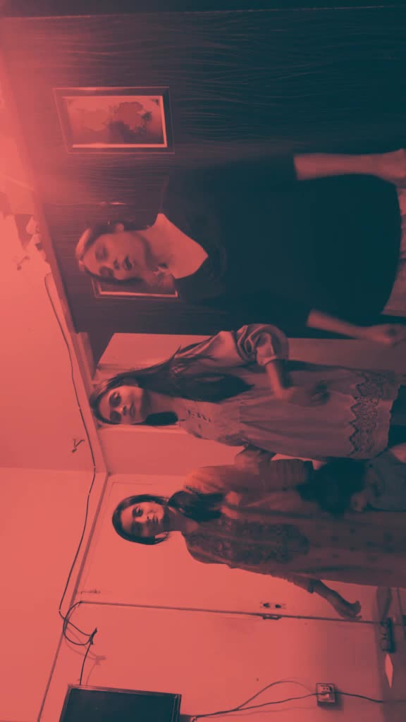 @Roshni Qadeer