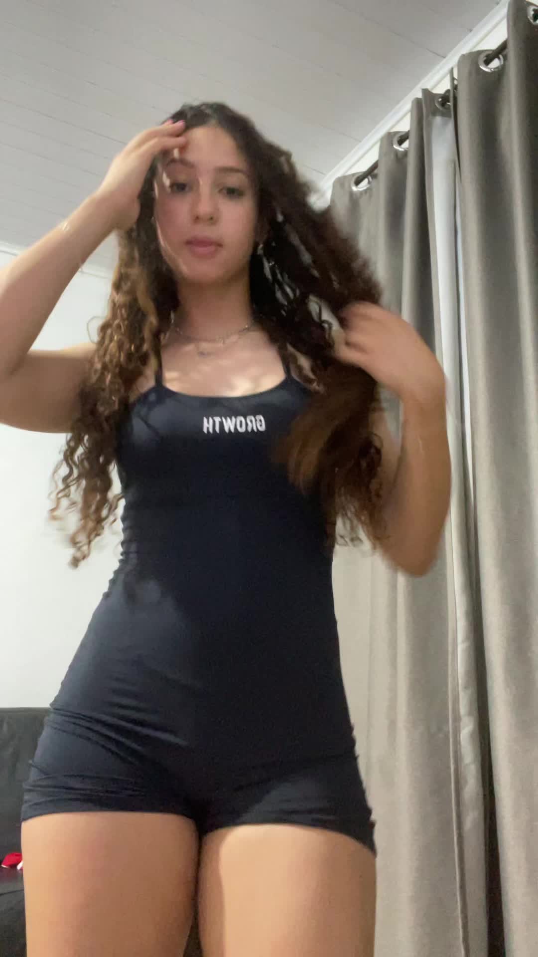 @isabelperpetua