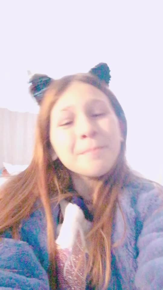 @Bella