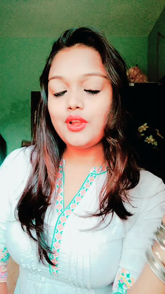 @👸Moutrisha Naskar